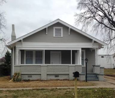 Main picture of 1708 Queen City Ave