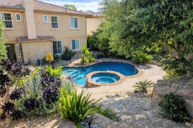 Main picture of 333 Foothill Dr