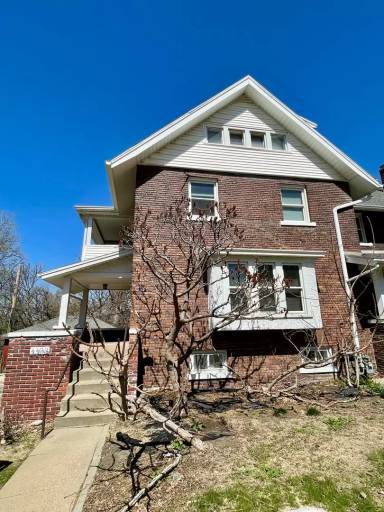 Main picture of 1144 S 33rd St