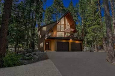 Main picture of 565 Lucille Dr
