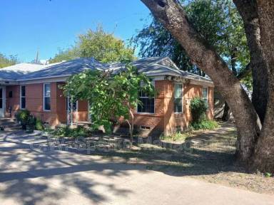 Main picture of 3015 Avon St