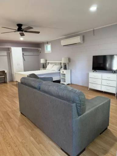 Main picture of 1305 Green Cove Rd