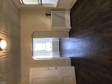 Main picture of 426 Hancock Pl