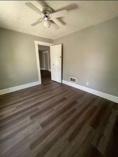 Main picture of 262 Corwin Ave
