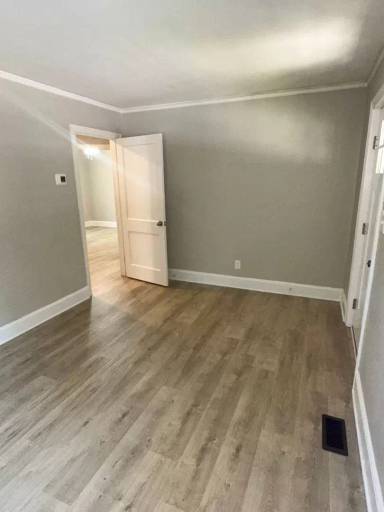 Main picture of 3425 Prentice Ave