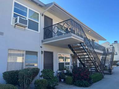 Main picture of 431 S Chapel Ave