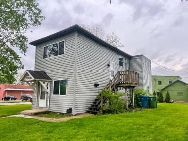 Main picture of 331 S Walnut St