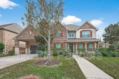 Main picture of 2727 Carriage Hollow Ln