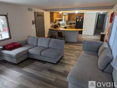Main picture of 110 W Park Ave