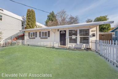 Main picture of 4024 21st Ave SW