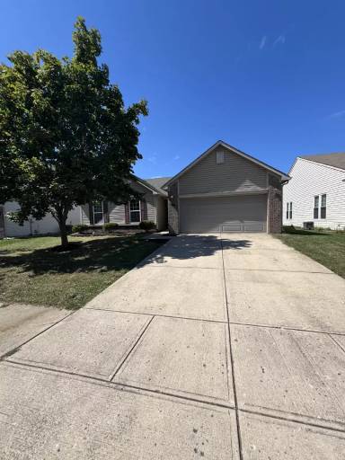 Main picture of 2174 Maple Run Ct