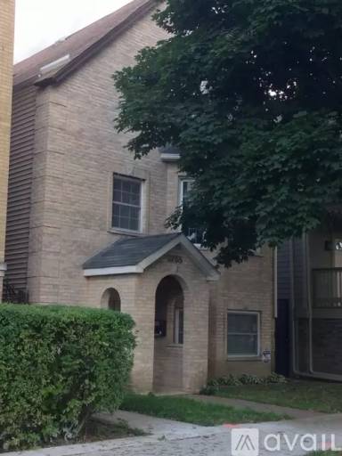Main picture of 3755 N Christiana Ave