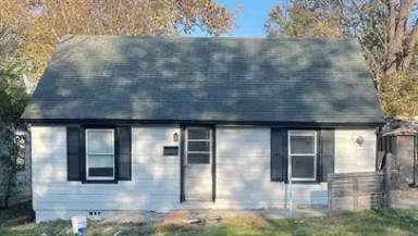 Main picture of 1447 Bryan Ave