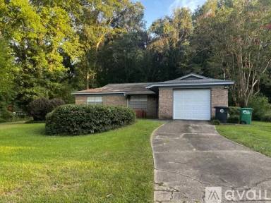 Main picture of 3619 Wood Hill Dr
