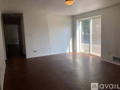 Main picture of 1235 NE Lybecker Rd