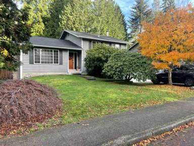 Main picture of 12642 NE 109th St