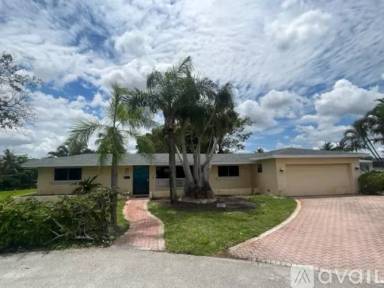 Main picture of 1731 SW 1st Ter