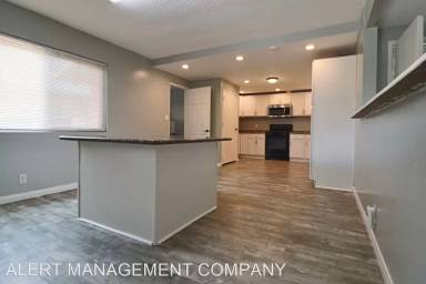 Main picture of 2824 Friedrich Rd