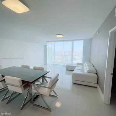 Main picture of Parque Towers Condo