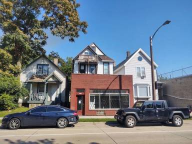 Main picture of 1822 W State St