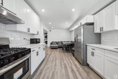 Main picture of 3505 Raymond Ave