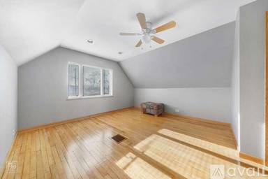 Main picture of 5022 S Laporte Ave