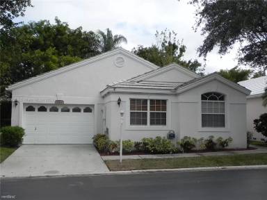 Main picture of 9364 NW 8th Cir
