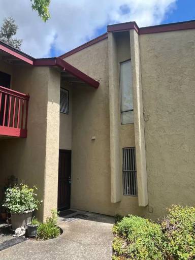 Main picture of 16 Redwood Ct