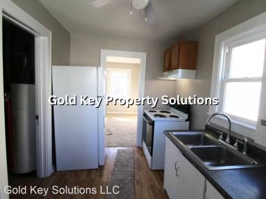 Main picture of 3826 Delaware St