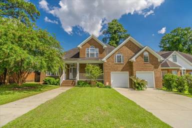 Main picture of 602 Trillium Ct