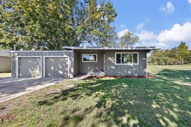 Main picture of 615 E 34th Ave