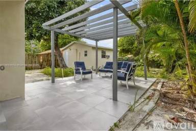 Main picture of 4508 NW 1st Ave