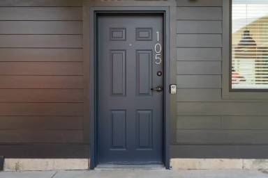 Main picture of 2510 Portland Ave