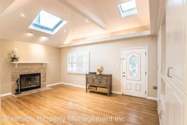 Main picture of 4071 Tivoli Ave