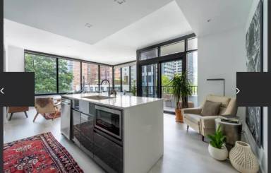 Main picture of 697 Peachtree St NE