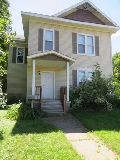 Main picture of 422 Superior St