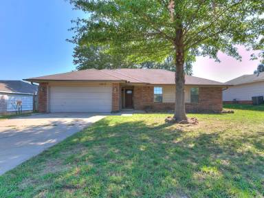 Main picture of 12013 S Gum Ave