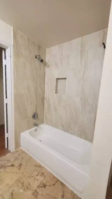 Main picture of Stoneleigh Condominiums
