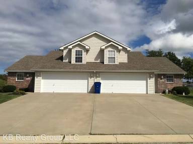 Main picture of 1102 NW Willow Dr