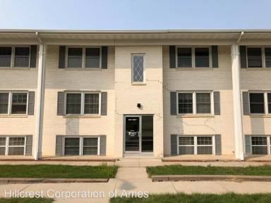 Main picture of 2931 West St