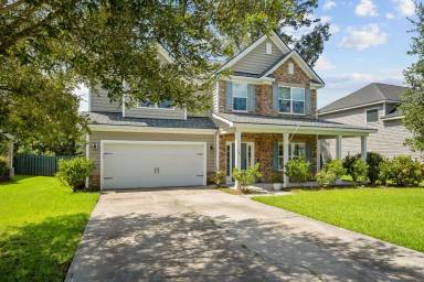 Main picture of 105 Sail Maker Ln