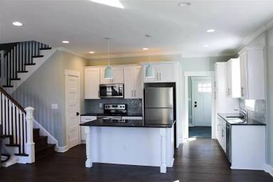 Main picture of 219 Greene St