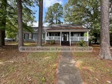 Main picture of 410 Georgetown Cir