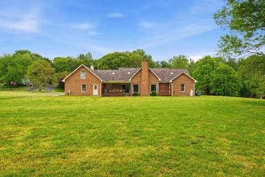 Main picture of 1126 Somerset Ln