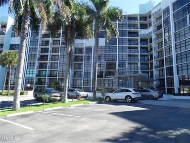 Main picture of 200 Leslie Condominium
