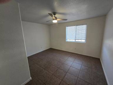 Main picture of 201 W Hagerman St