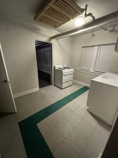 Main picture of Bond Apartments - 6