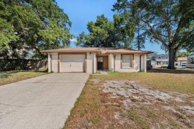 Main picture of 1602 Palm Leaf Dr