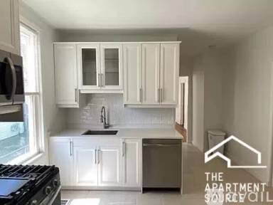 Main picture of 3331 N Whipple St