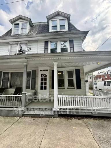 Main picture of 43 W Ferdinand St